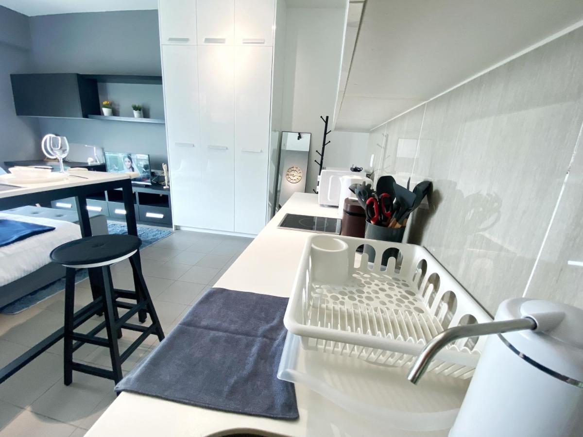 Lily & Loft - The Grand Sofo, Petaling Jaya Apartment Exterior photo